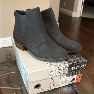 Kensie Gray Ankle Booties with Elastic Panels size 8.5 New in box!